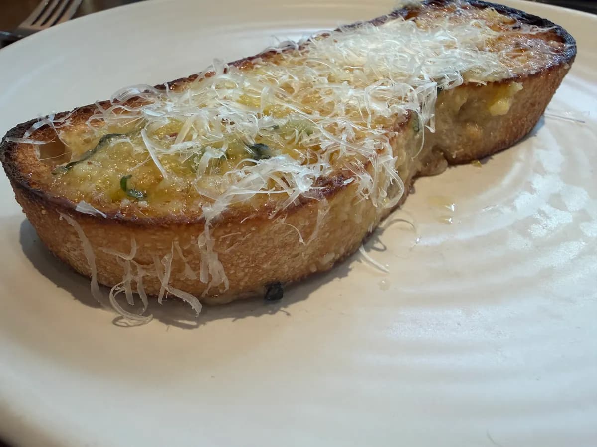 Garlic Toast - Photo 1