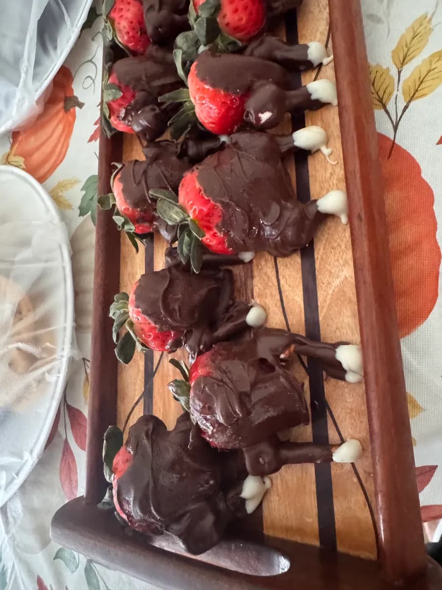 Chocolate Covered Strawberry Turkeys - Photo 1